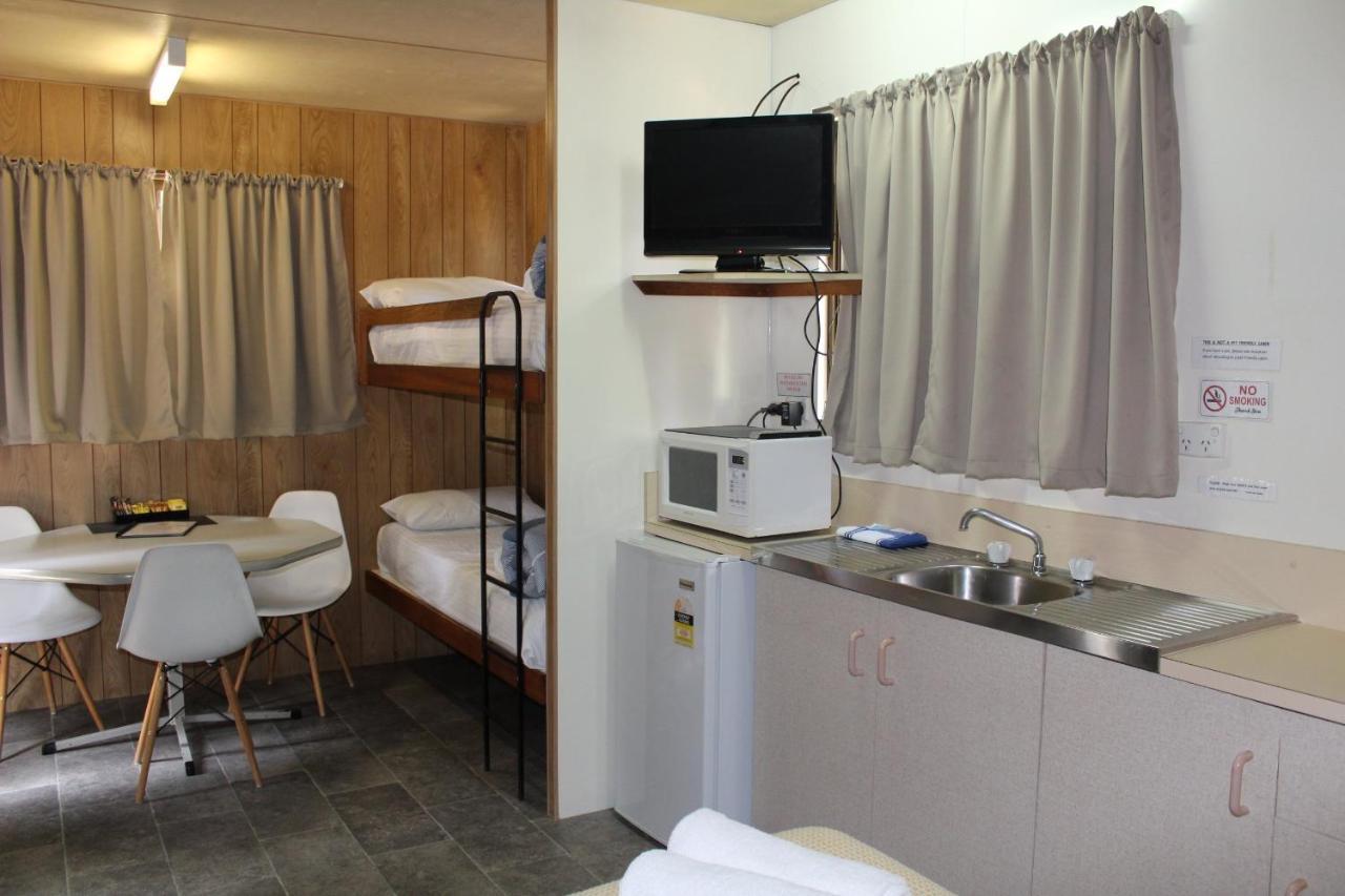 Batemans Bay Holiday Park & Hostel Exterior photo