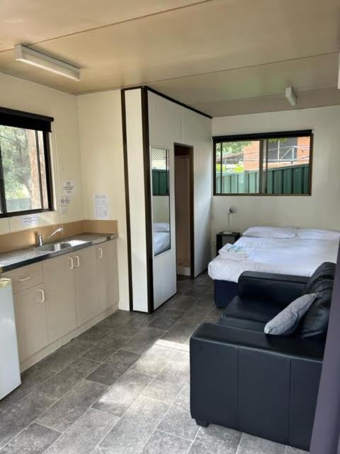 Batemans Bay Holiday Park & Hostel Exterior photo