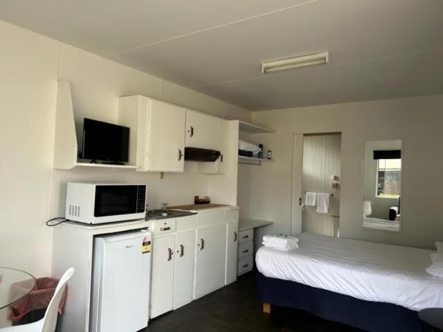 Batemans Bay Holiday Park & Hostel Exterior photo